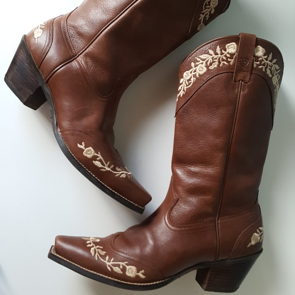 Brown Embroidered Western Boots